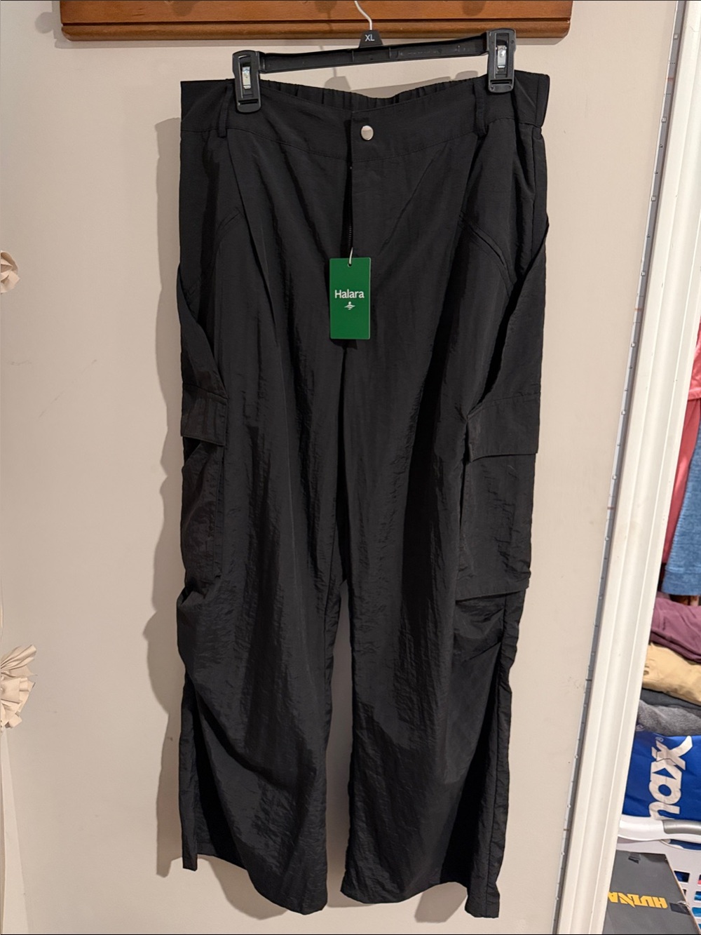 HALARA Black woman’s Utility Cargo Pants size large new with tags - Picture 1 of 14